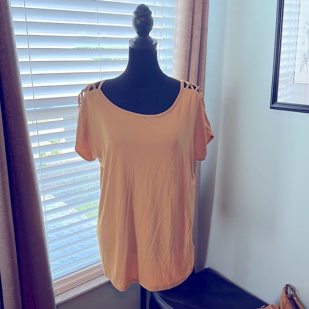 Tahari Scoop Neck Criss-Cross Shoulder stylish Shirt Size L NWT